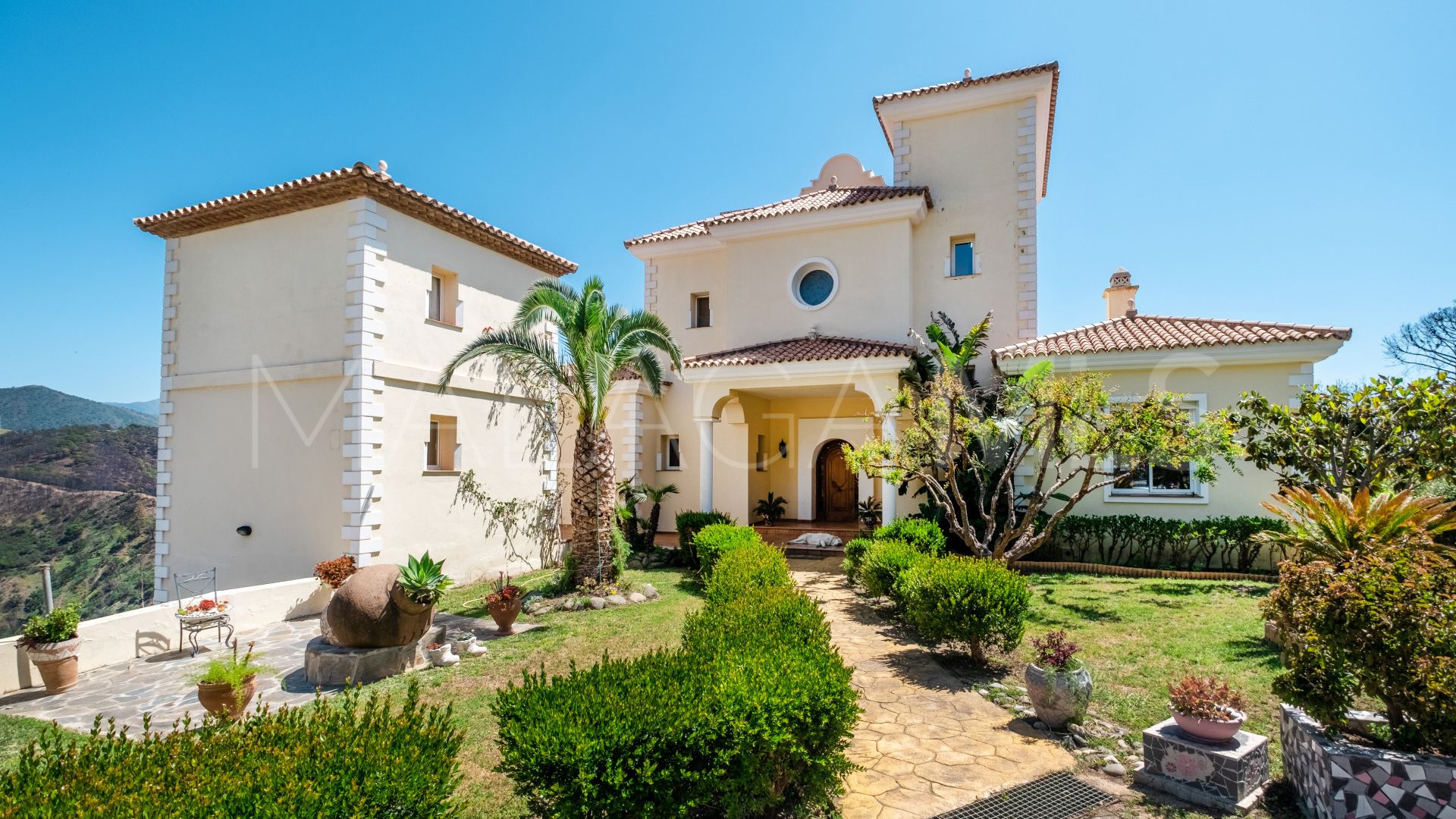 Finca for sale in Forest Hills