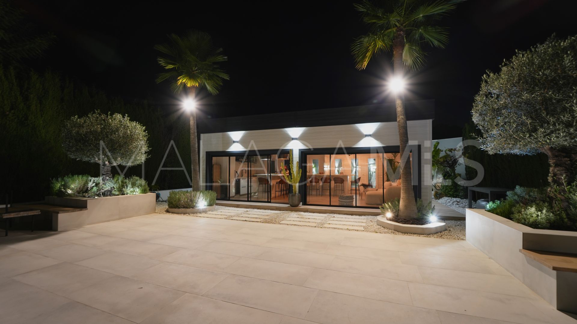 For sale La Alqueria villa with 5 bedrooms