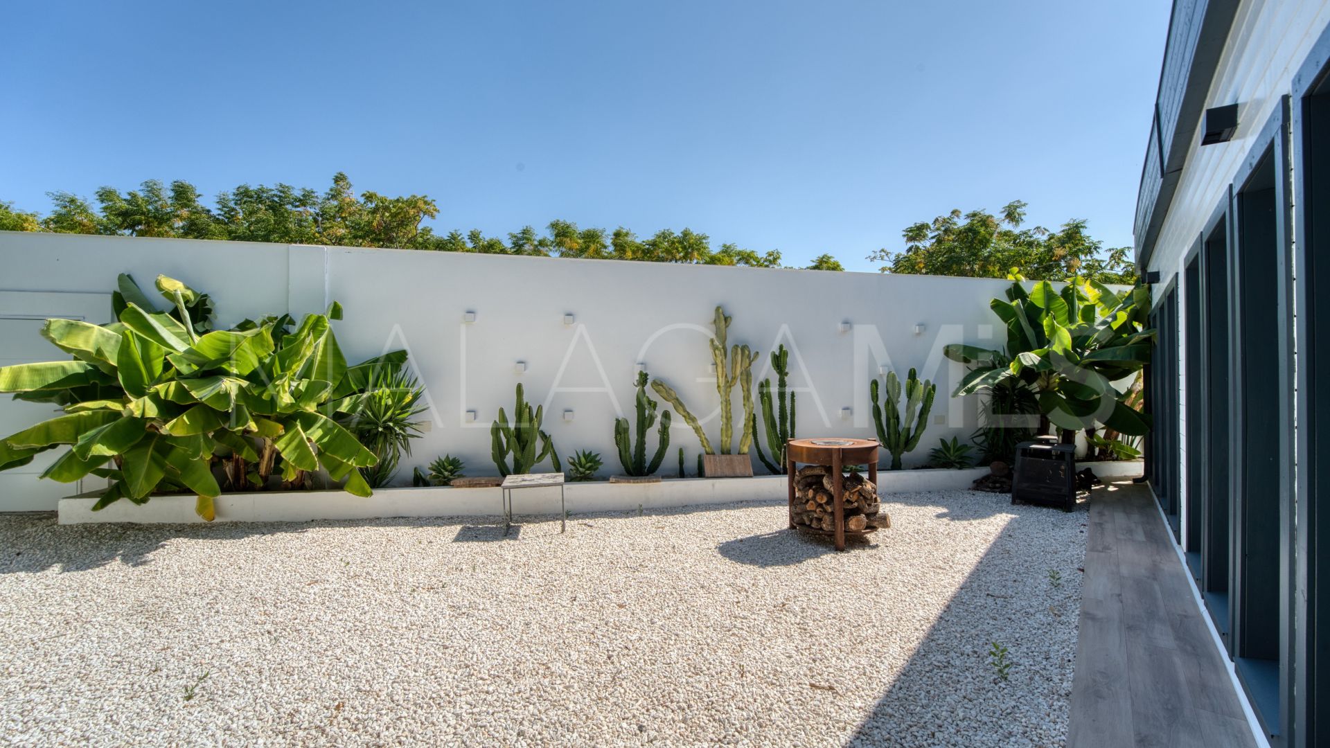 For sale La Alqueria villa with 5 bedrooms