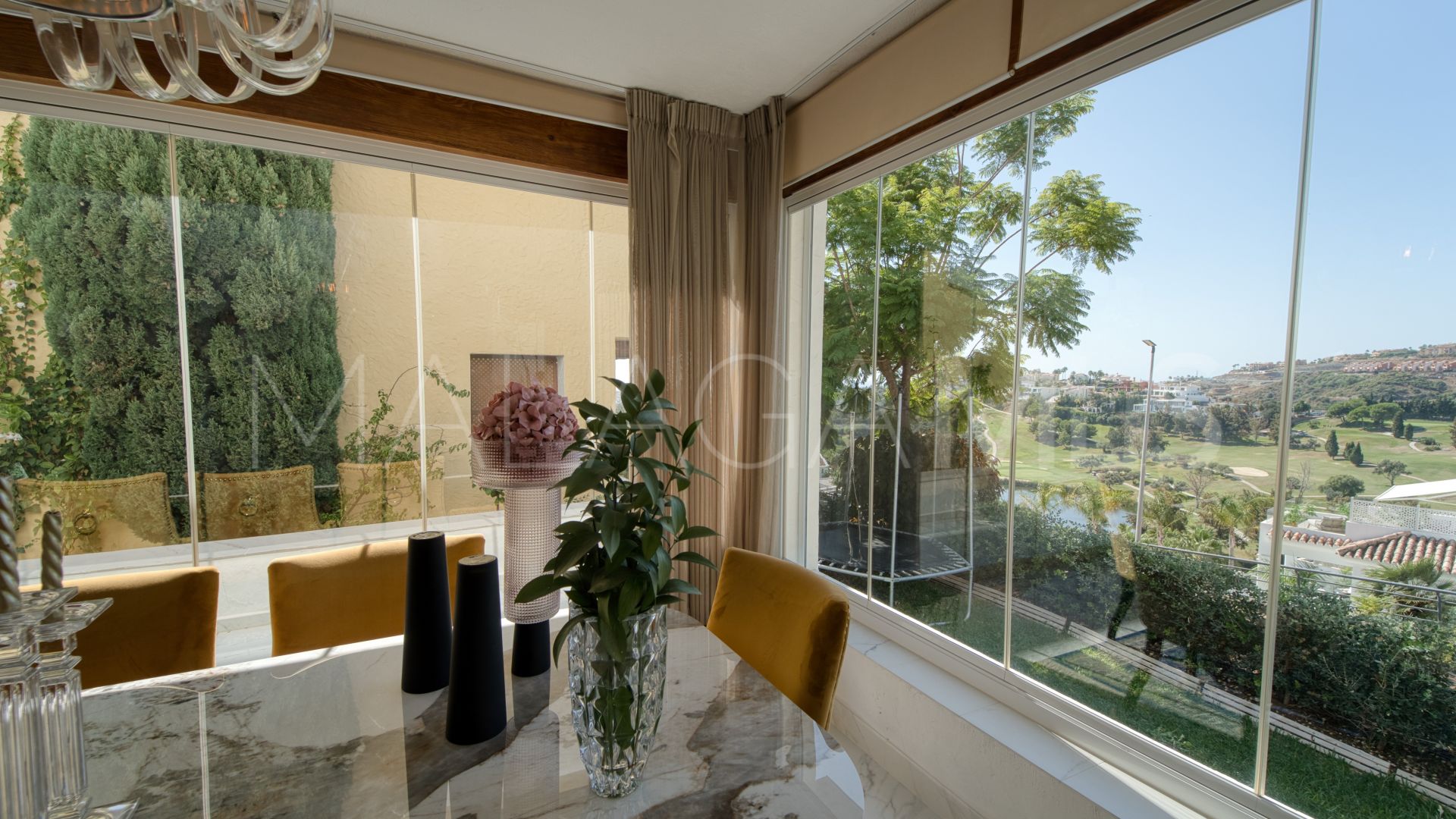 For sale La Alqueria villa with 5 bedrooms