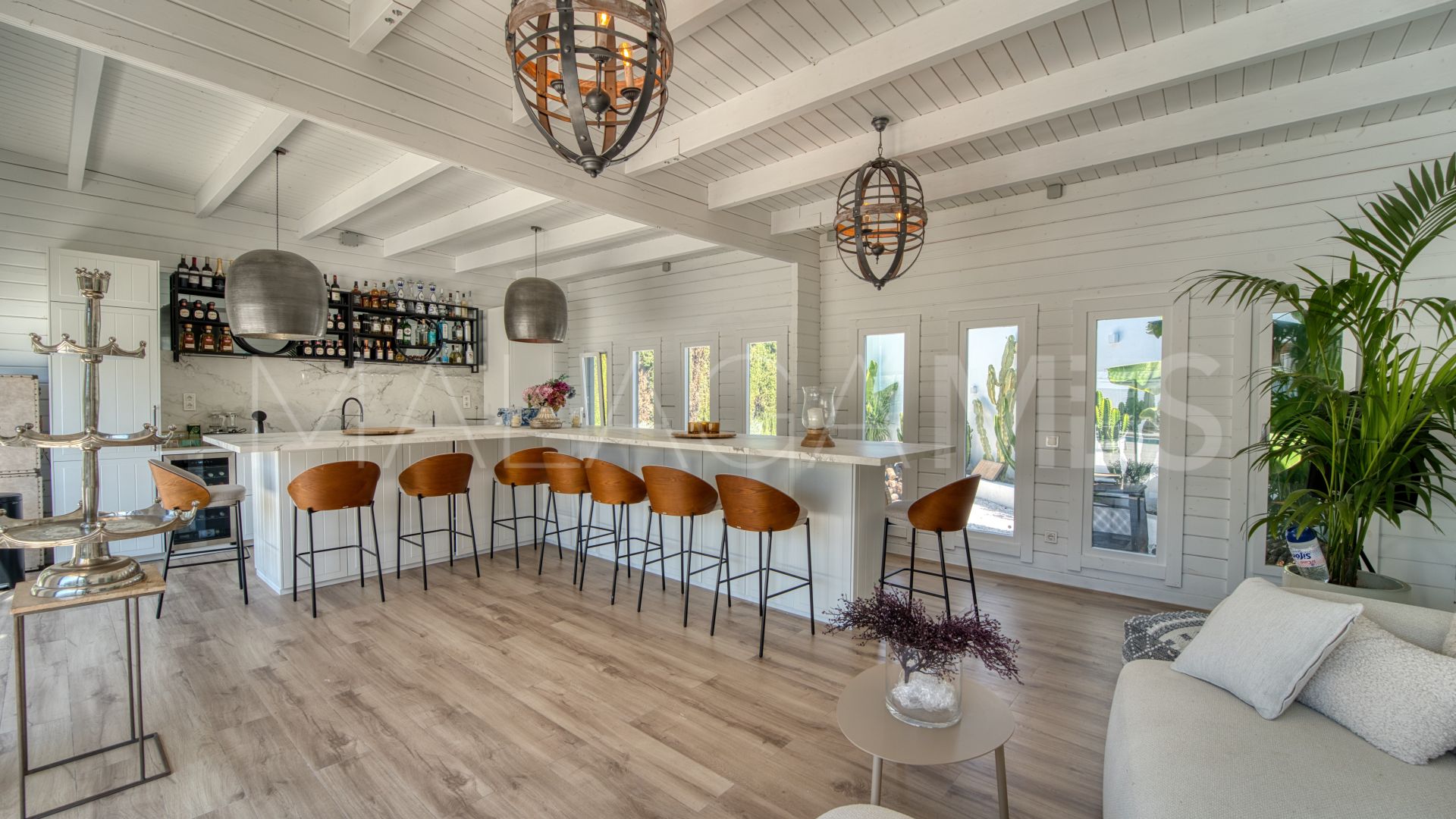 For sale La Alqueria villa with 5 bedrooms