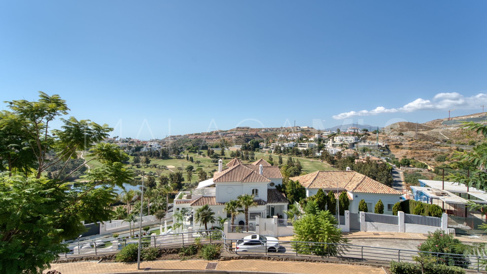 For sale La Alqueria villa with 5 bedrooms