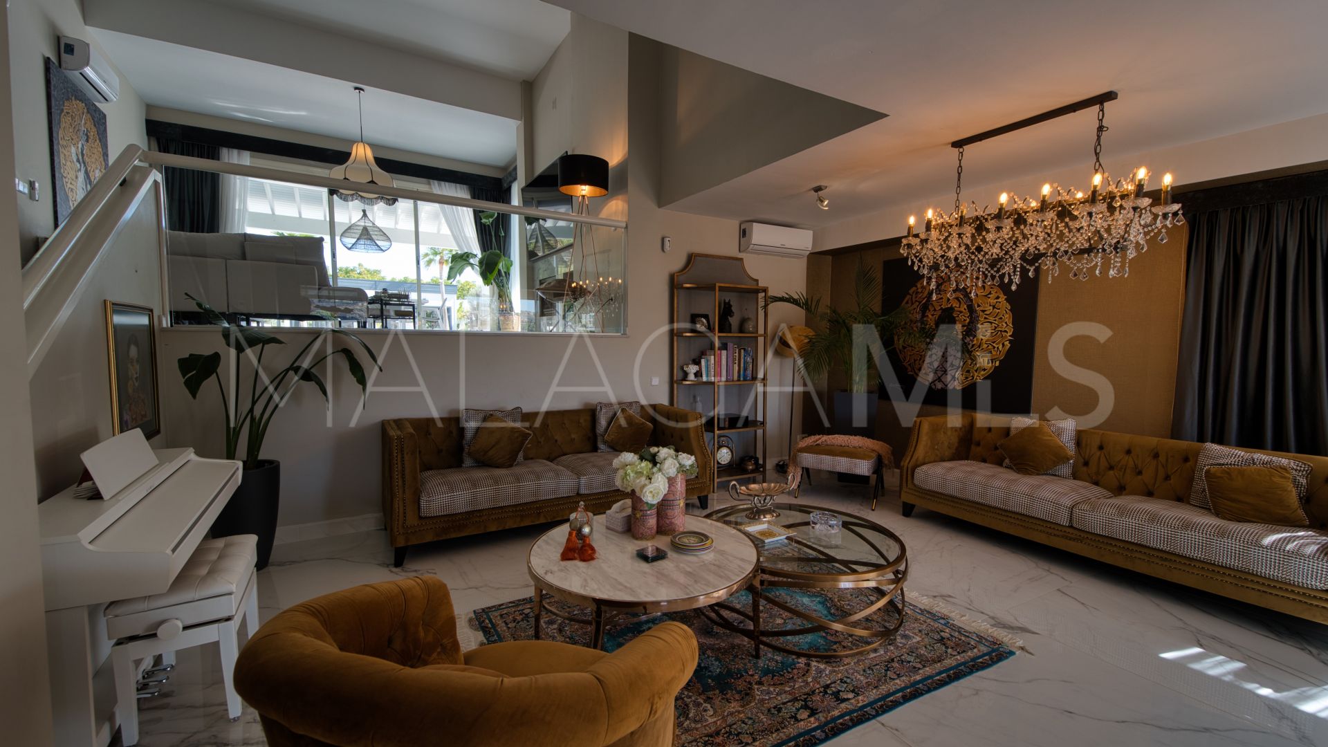 For sale La Alqueria villa with 5 bedrooms