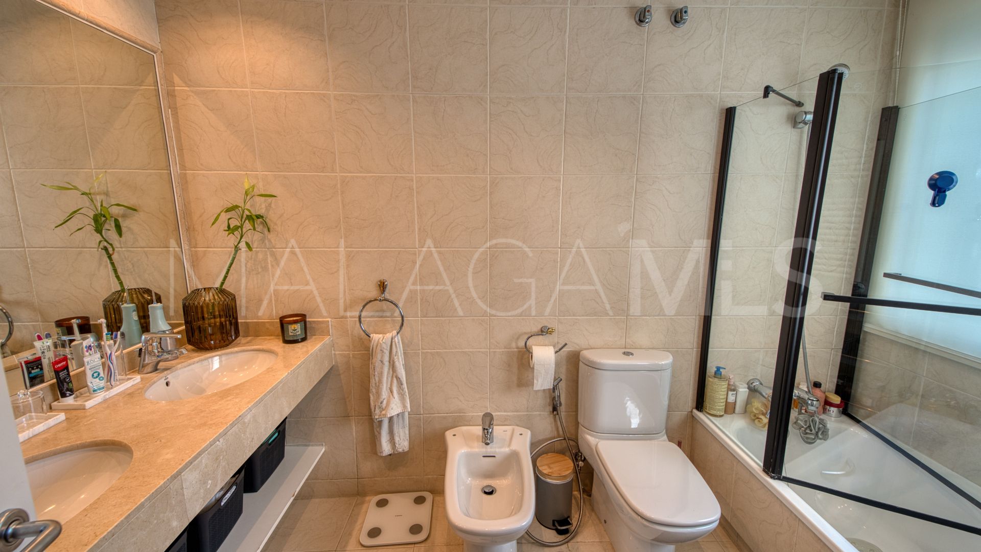 For sale La Alqueria villa with 5 bedrooms