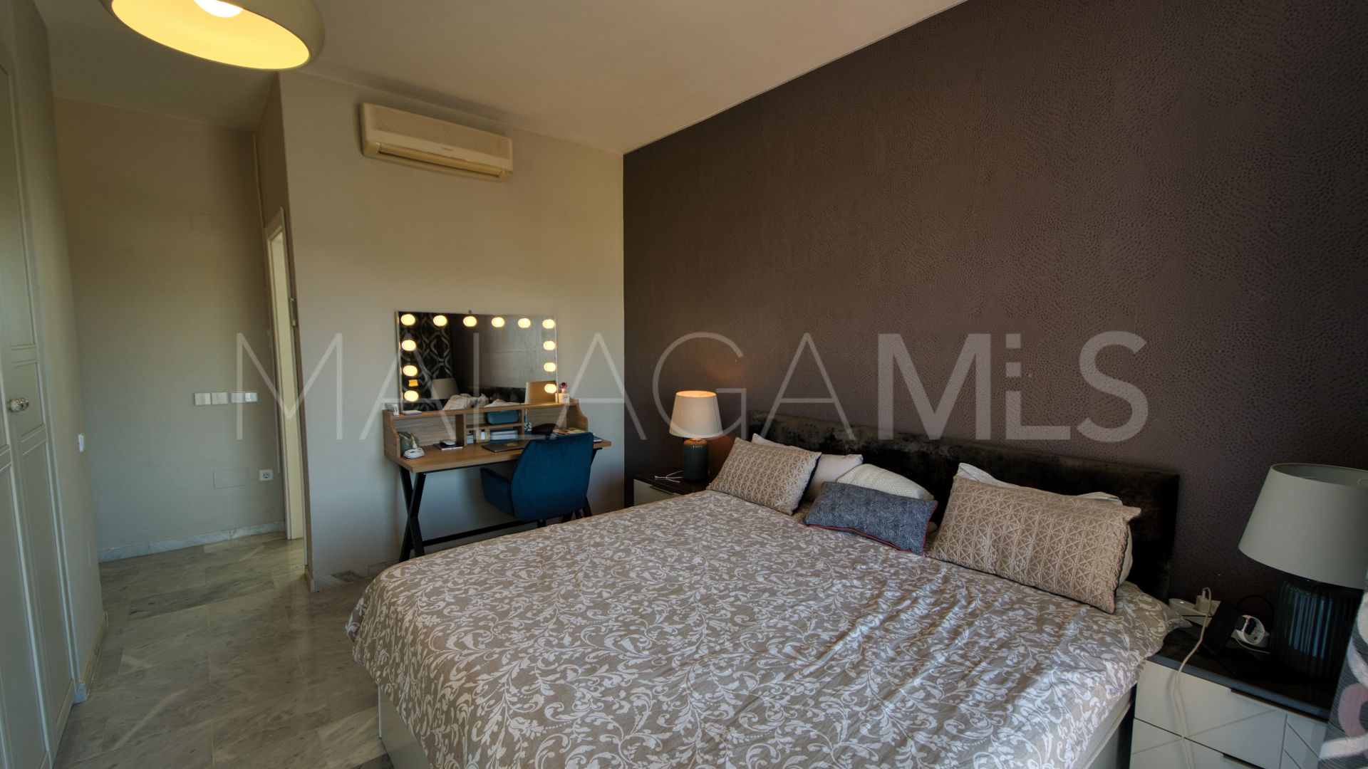 For sale La Alqueria villa with 5 bedrooms