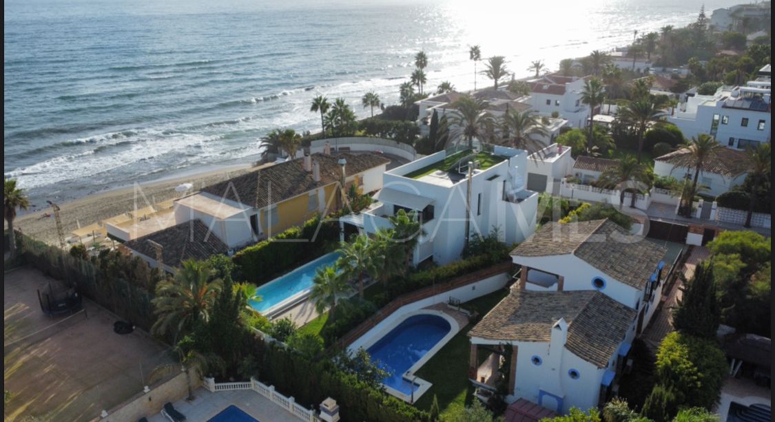 Marbesa, villa a la venta with 5 bedrooms