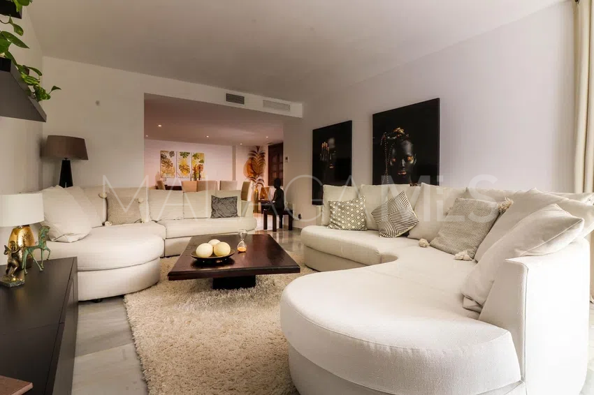 Lägenhet for sale in Nueva Andalucia