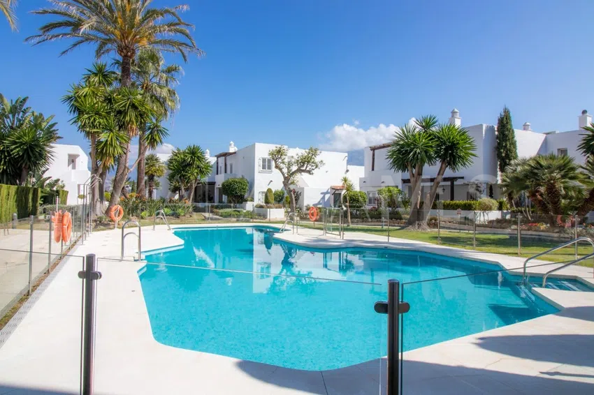 Lägenhet for sale in Nueva Andalucia