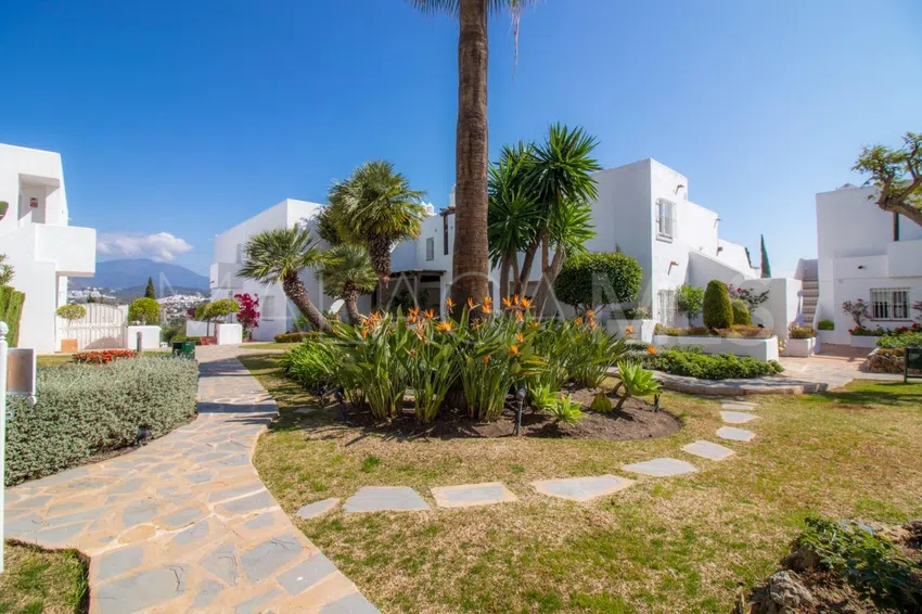 Lägenhet for sale in Nueva Andalucia