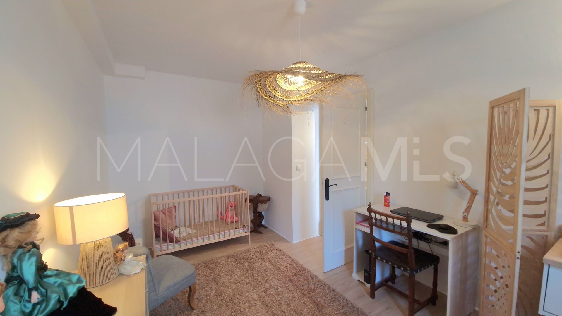 Buy apartamento with 4 bedrooms in Nueva Andalucia