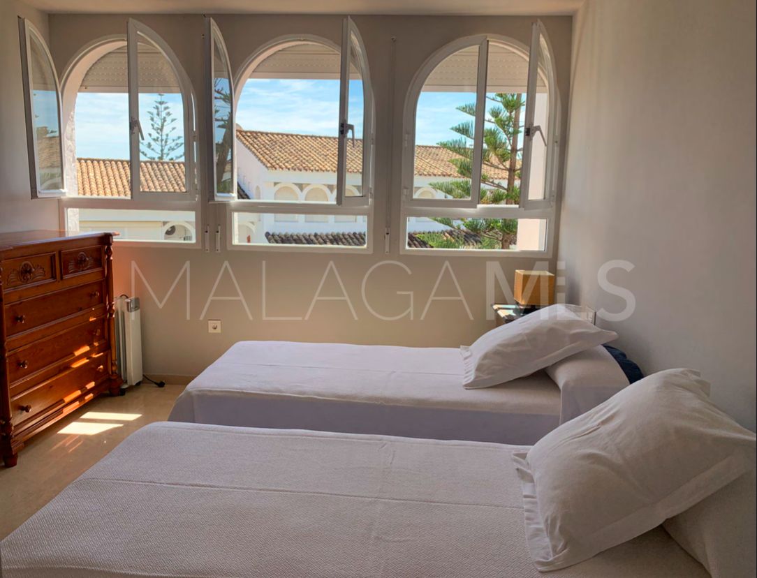 Se vende apartamento in Marbesa with 4 bedrooms