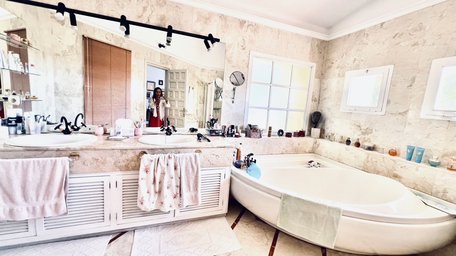 7 bedrooms semi detached villa for sale in Atalaya Golf