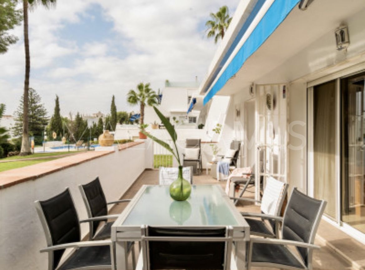 Apartamento planta baja with 3 bedrooms for sale in Nueva Andalucia