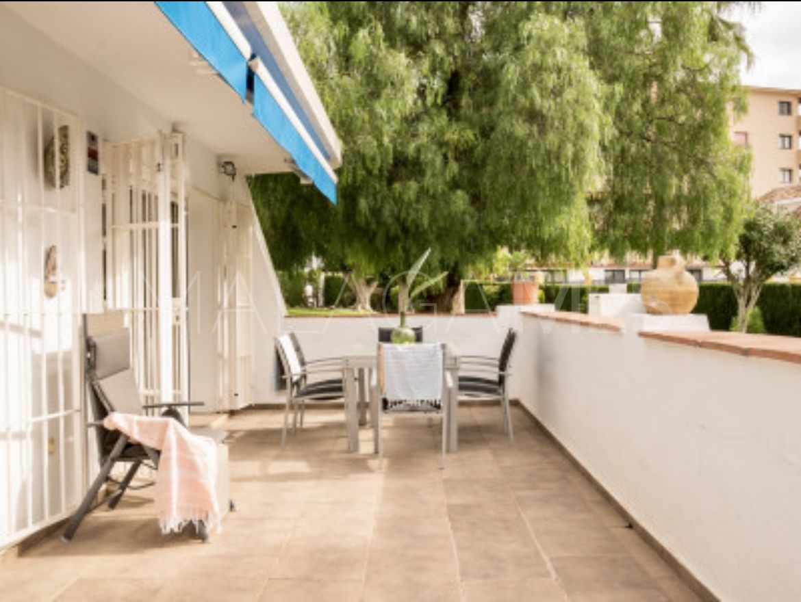 Apartamento planta baja with 3 bedrooms for sale in Nueva Andalucia