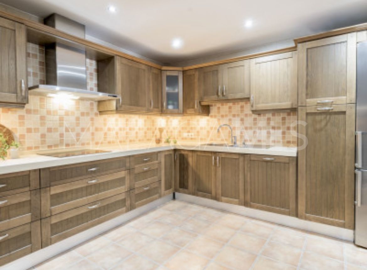 Apartamento planta baja with 3 bedrooms for sale in Nueva Andalucia