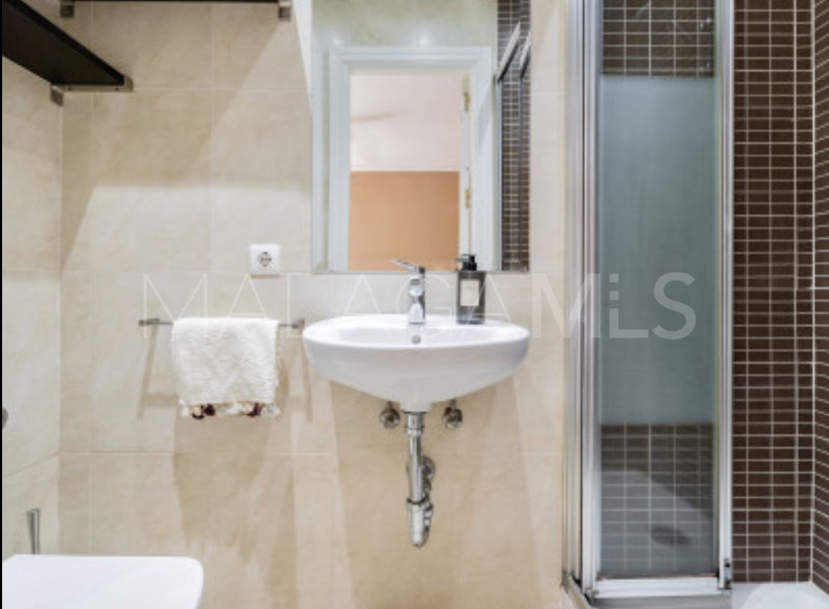 Apartamento planta baja with 3 bedrooms for sale in Nueva Andalucia