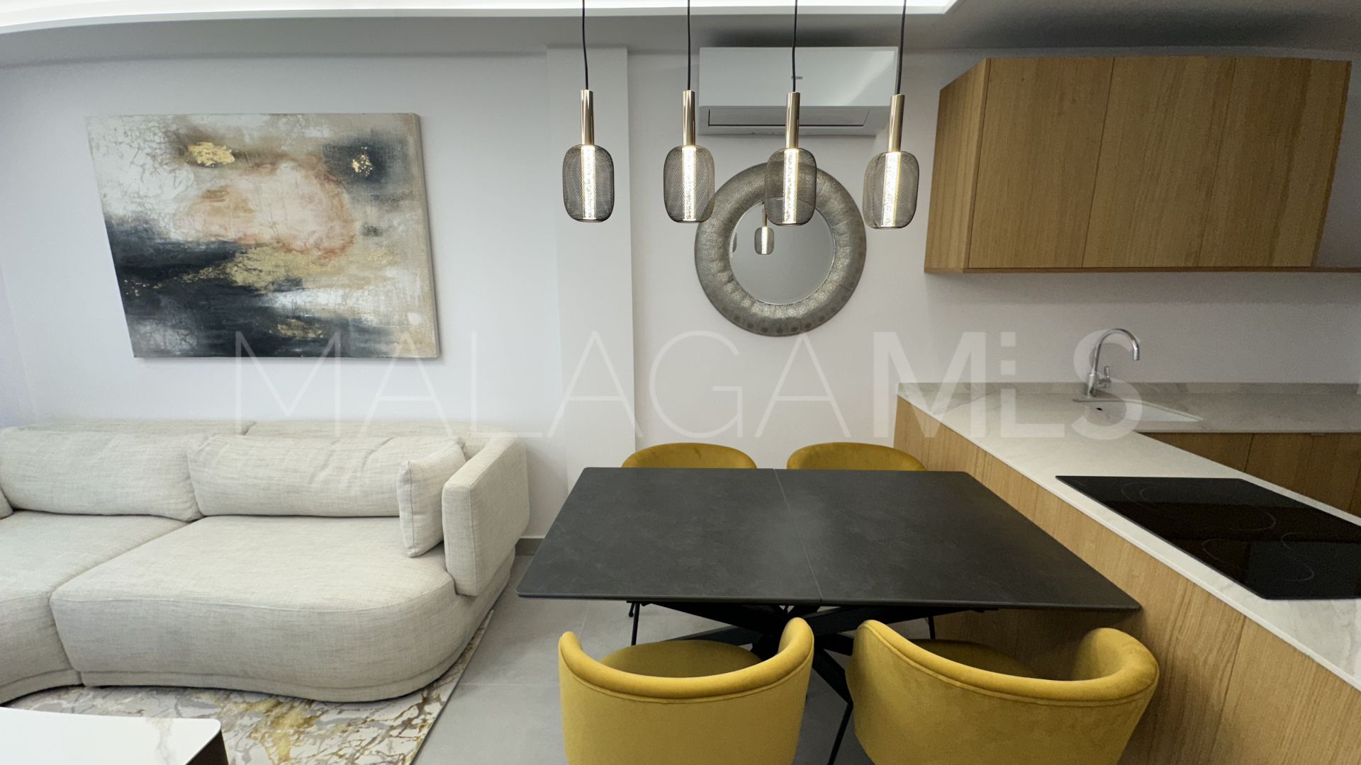 For sale apartment with 3 bedrooms in Marbella Golden Mile