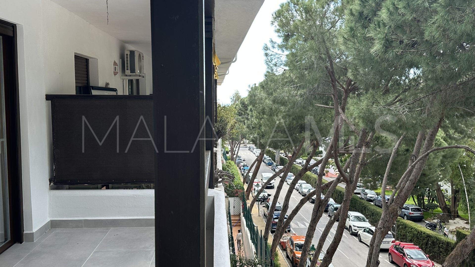 For sale apartment with 3 bedrooms in Marbella Golden Mile
