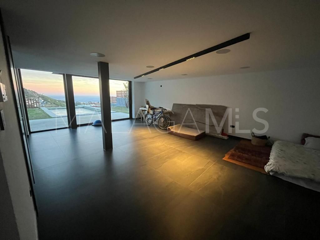 Buy Buena Vista villa with 5 bedrooms