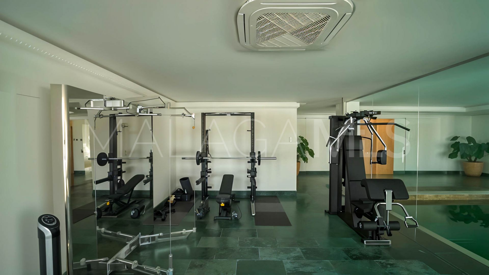 Villa for sale in Sierra Blanca