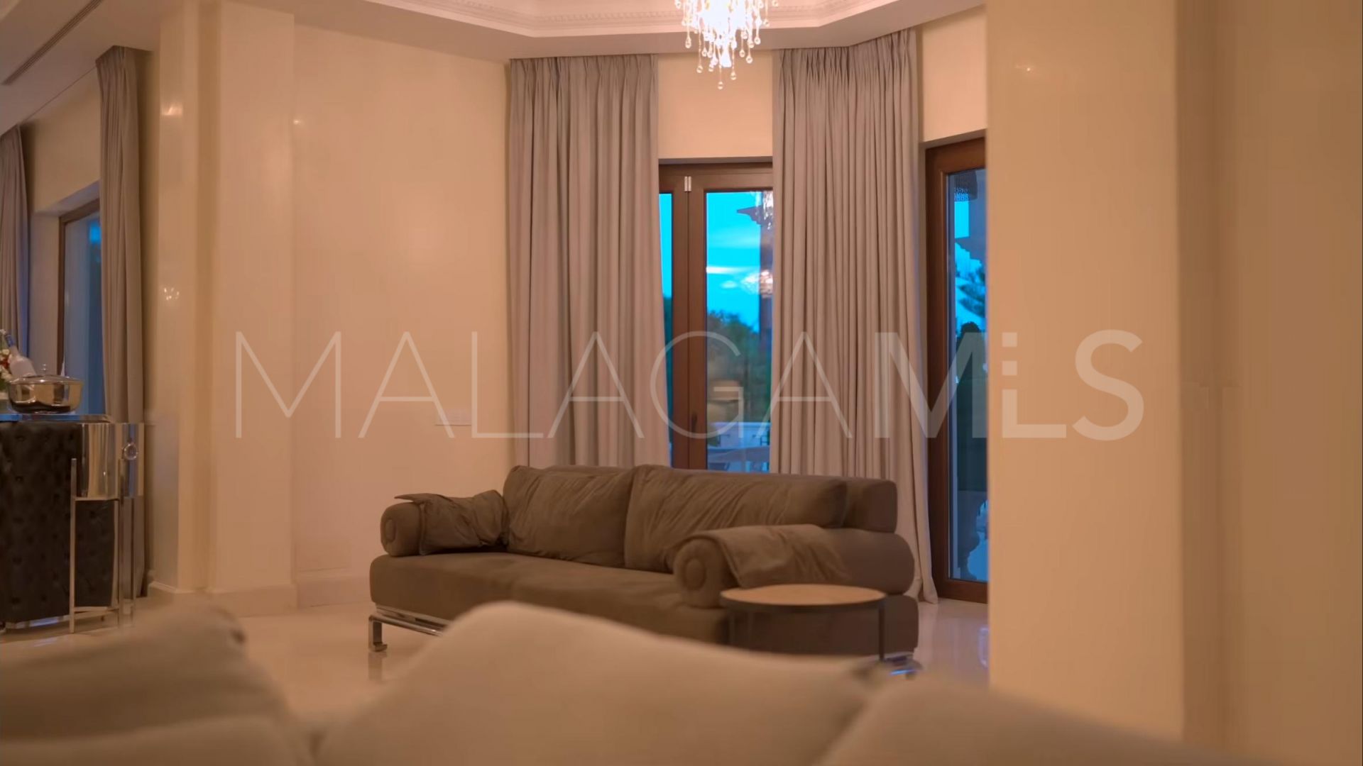 Villa for sale in Sierra Blanca