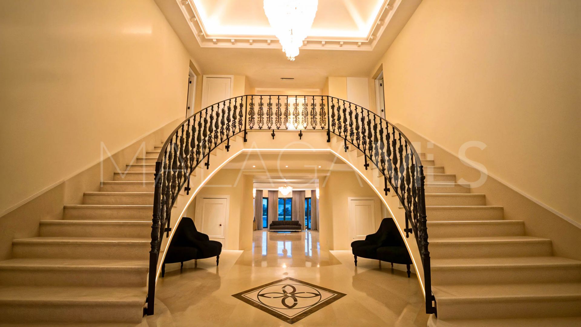 Villa for sale in Sierra Blanca