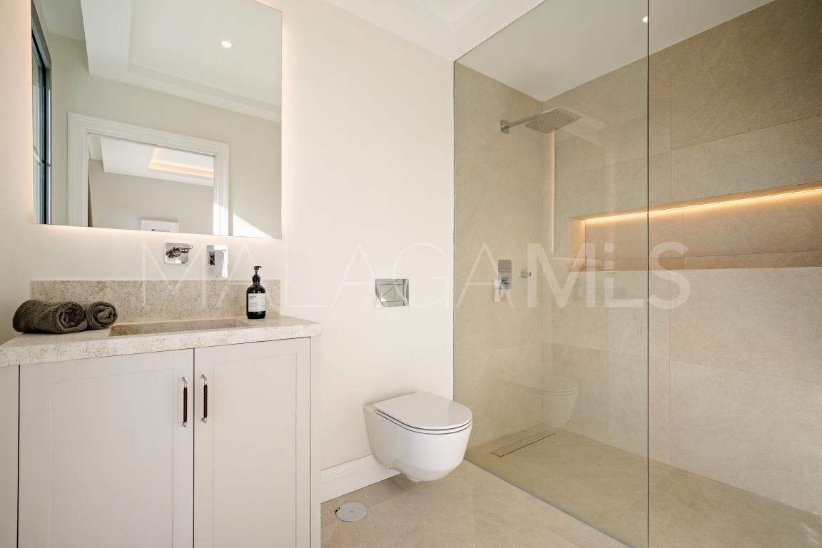 Villa for sale in Los Arqueros with 4 bedrooms