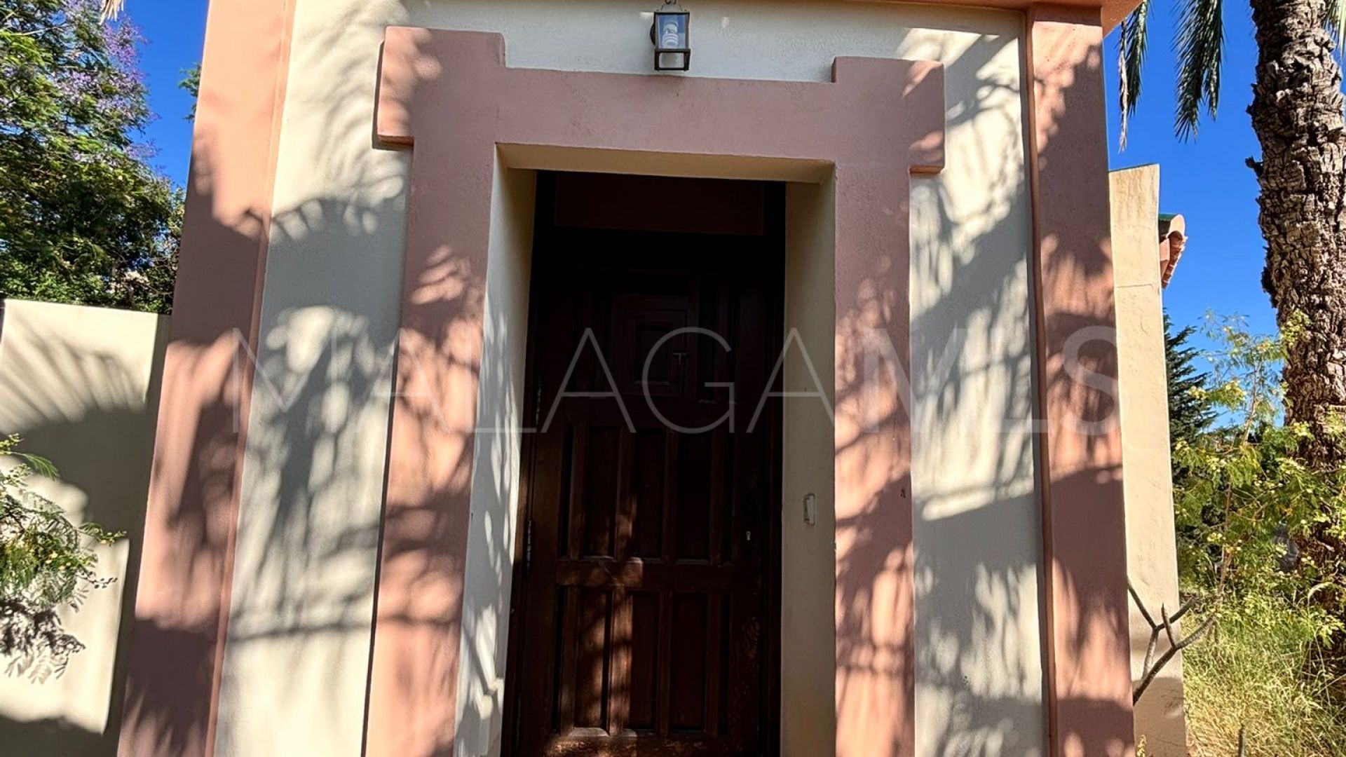 Villa for sale in Estepona