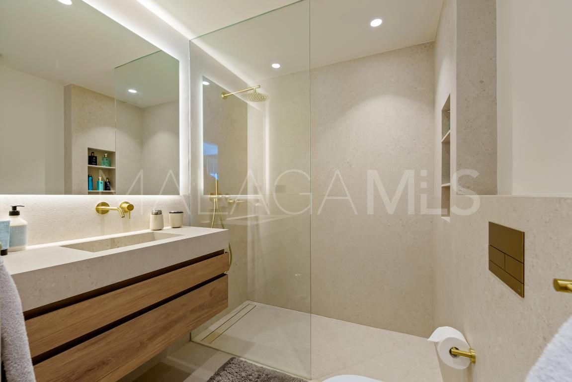 Se vende apartamento in Marbella - Puerto Banus with 2 bedrooms