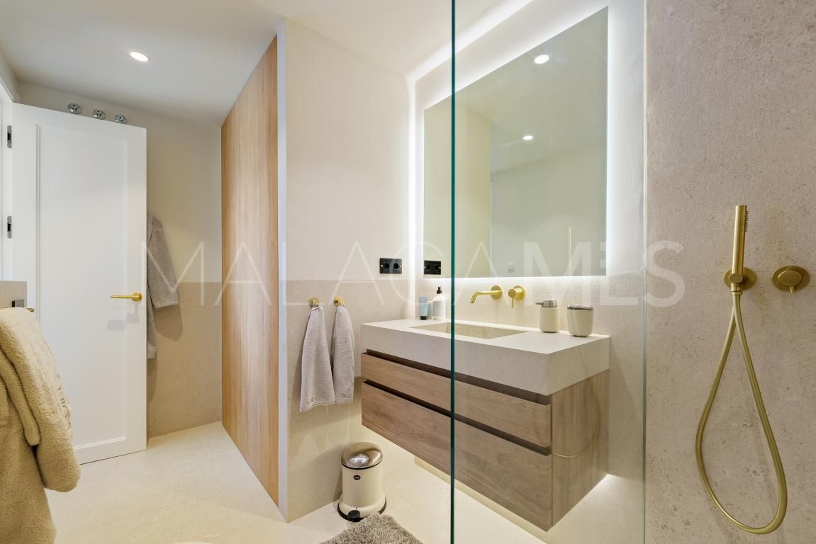 Se vende apartamento in Marbella - Puerto Banus with 2 bedrooms