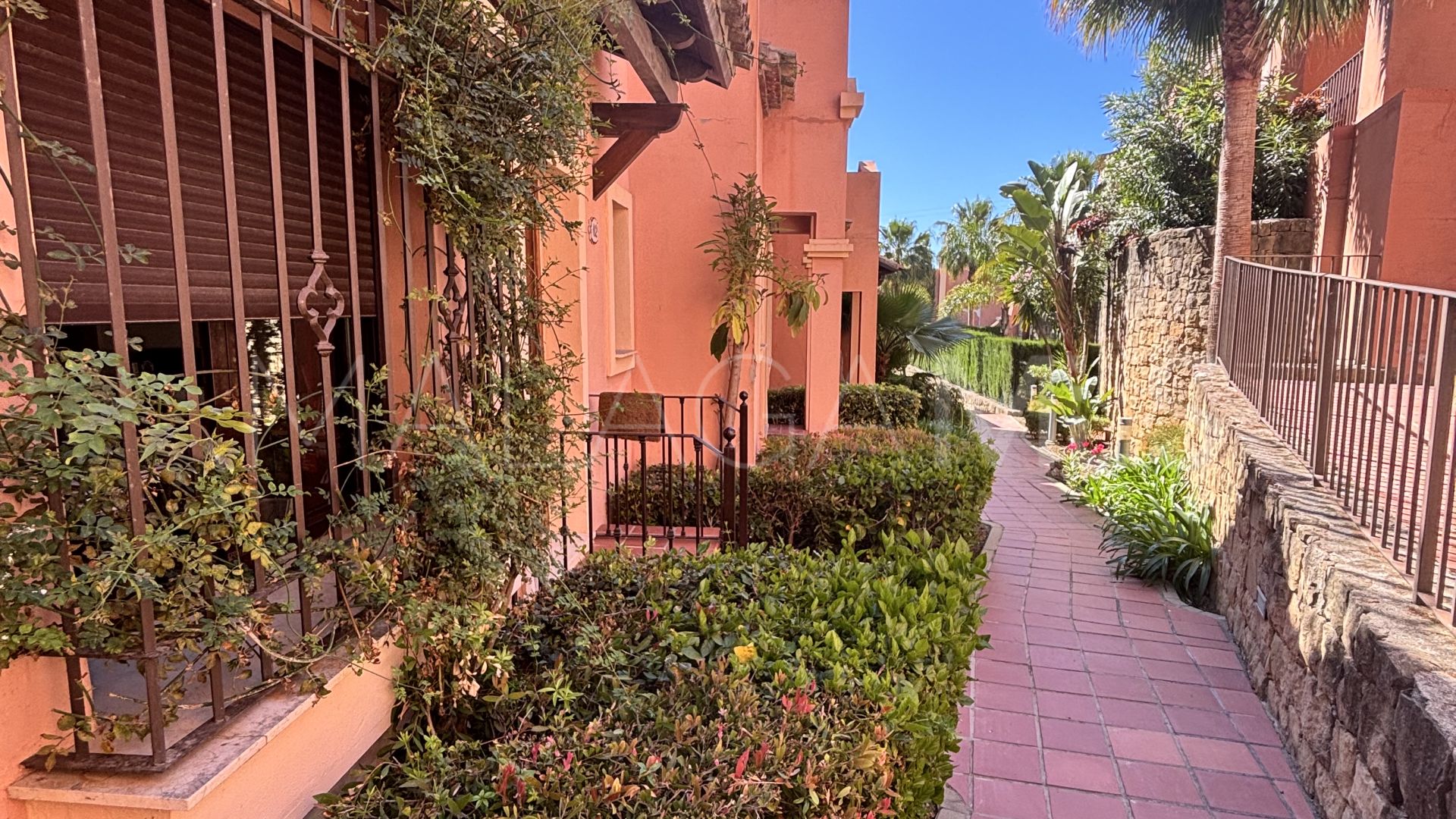 Maison de ville for sale in Estepona