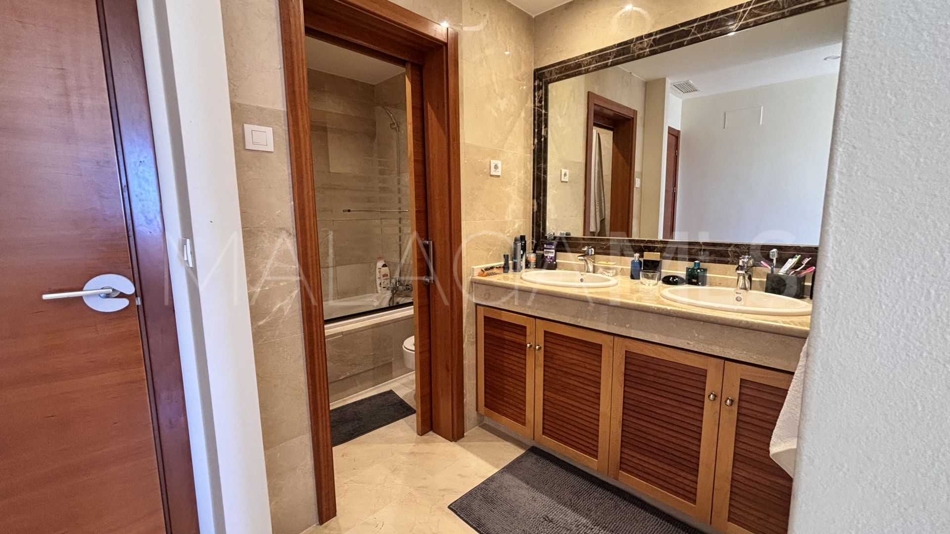 Maison de ville for sale in Estepona
