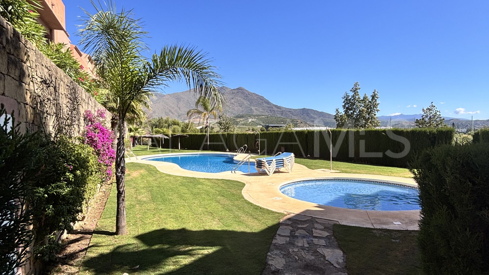 Maison de ville for sale in Estepona