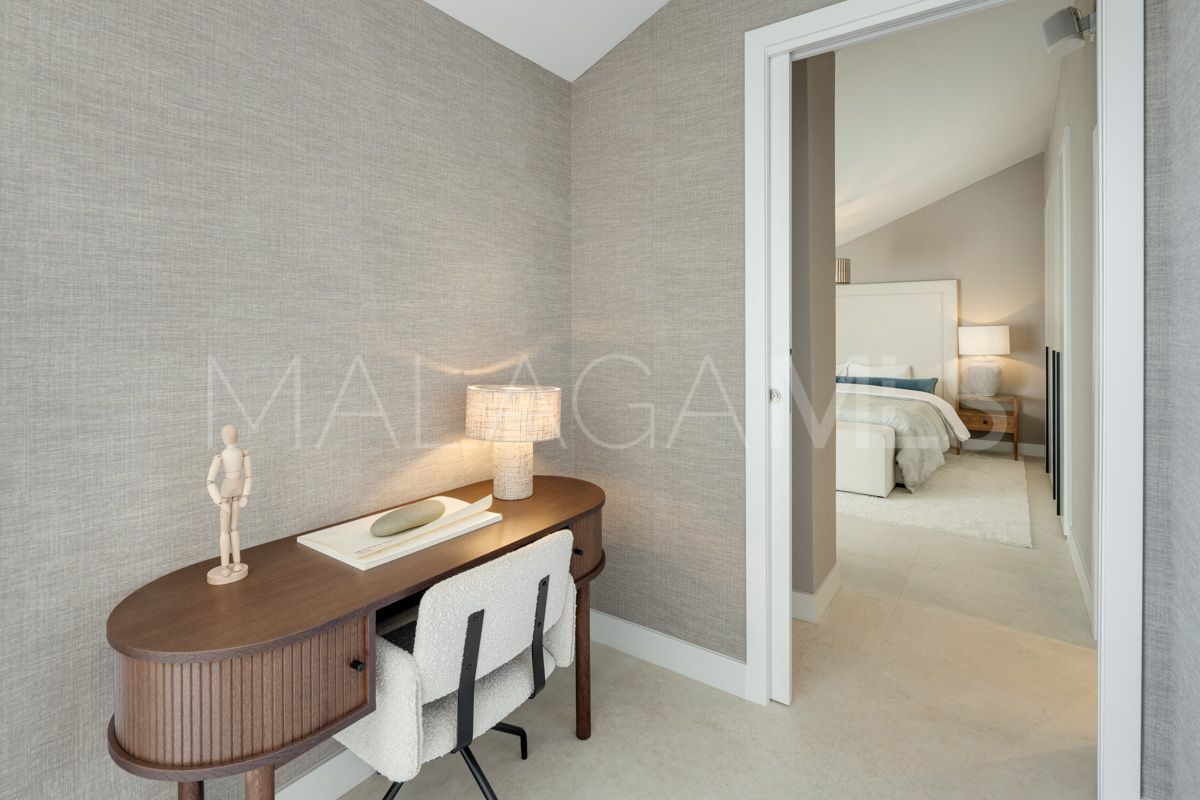 Atico duplex for sale with 5 bedrooms in Costa Nagüeles II