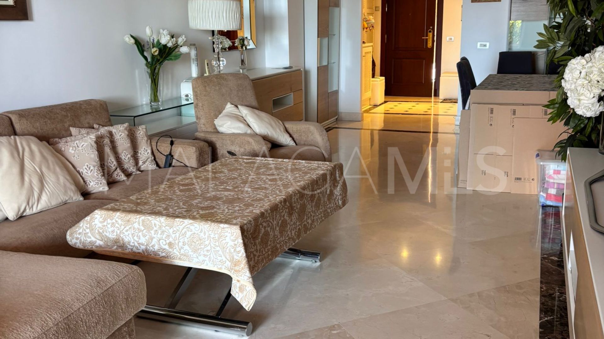 For sale 3 bedrooms ground floor apartment in Beach Side New Golden Mile