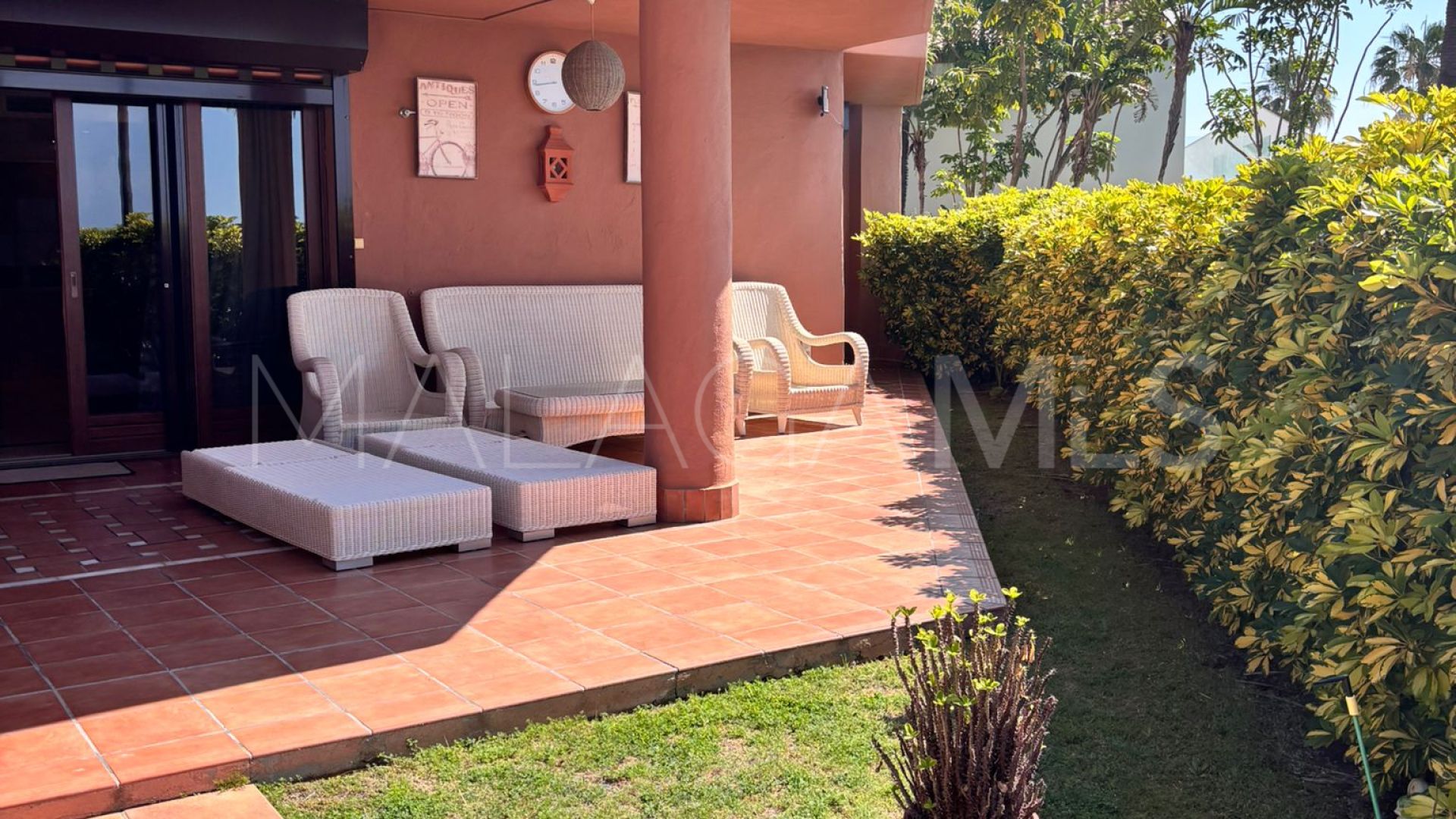 For sale 3 bedrooms ground floor apartment in Beach Side New Golden Mile