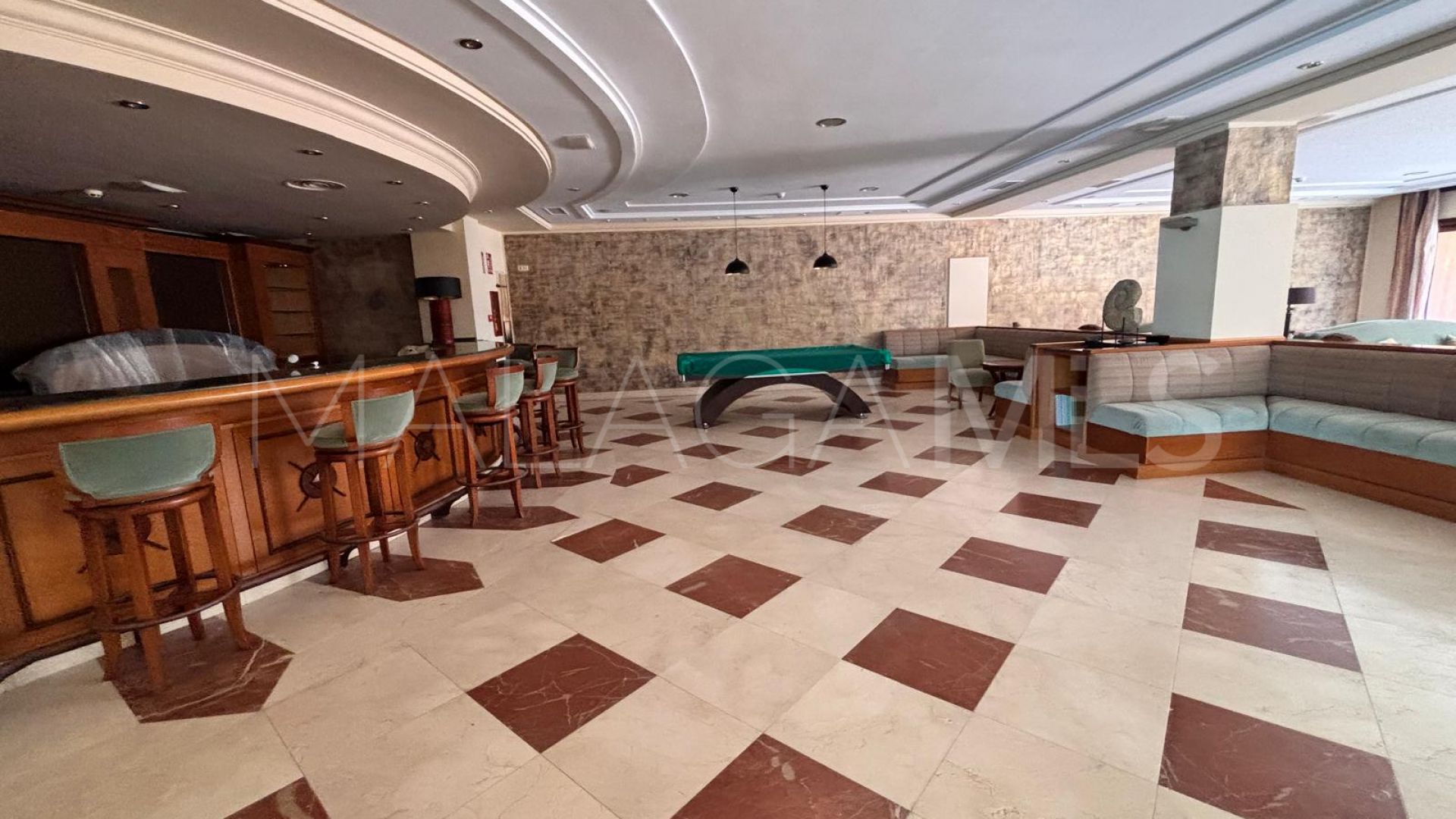 For sale 3 bedrooms ground floor apartment in Beach Side New Golden Mile
