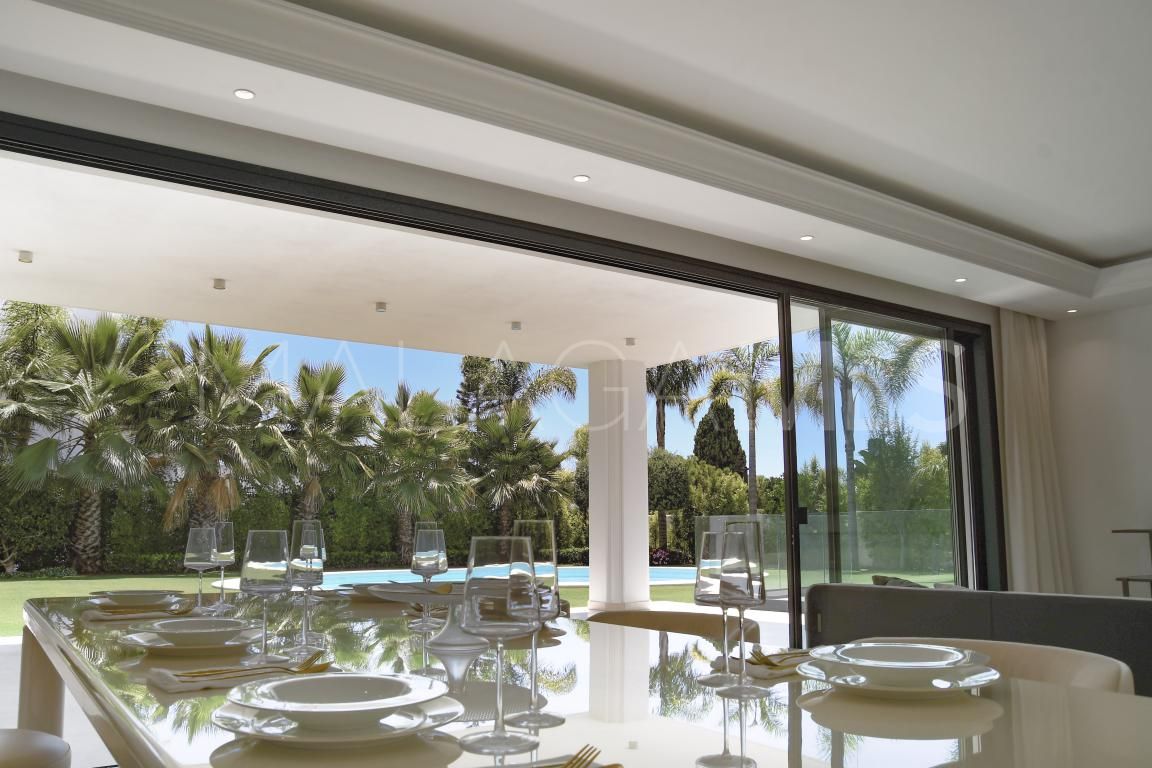 Se vende villa with 6 bedrooms in Golden Mile