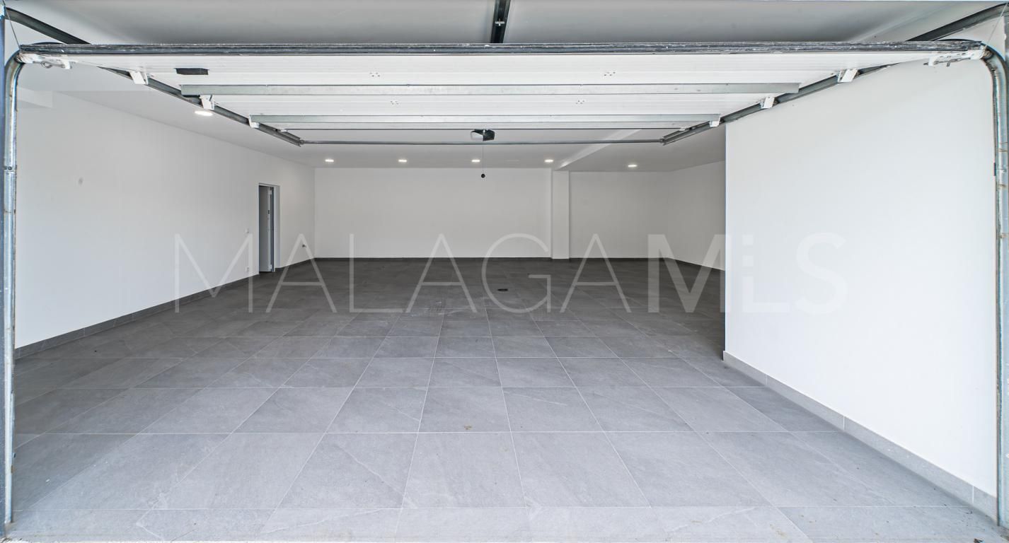 Se vende villa with 6 bedrooms in Golden Mile