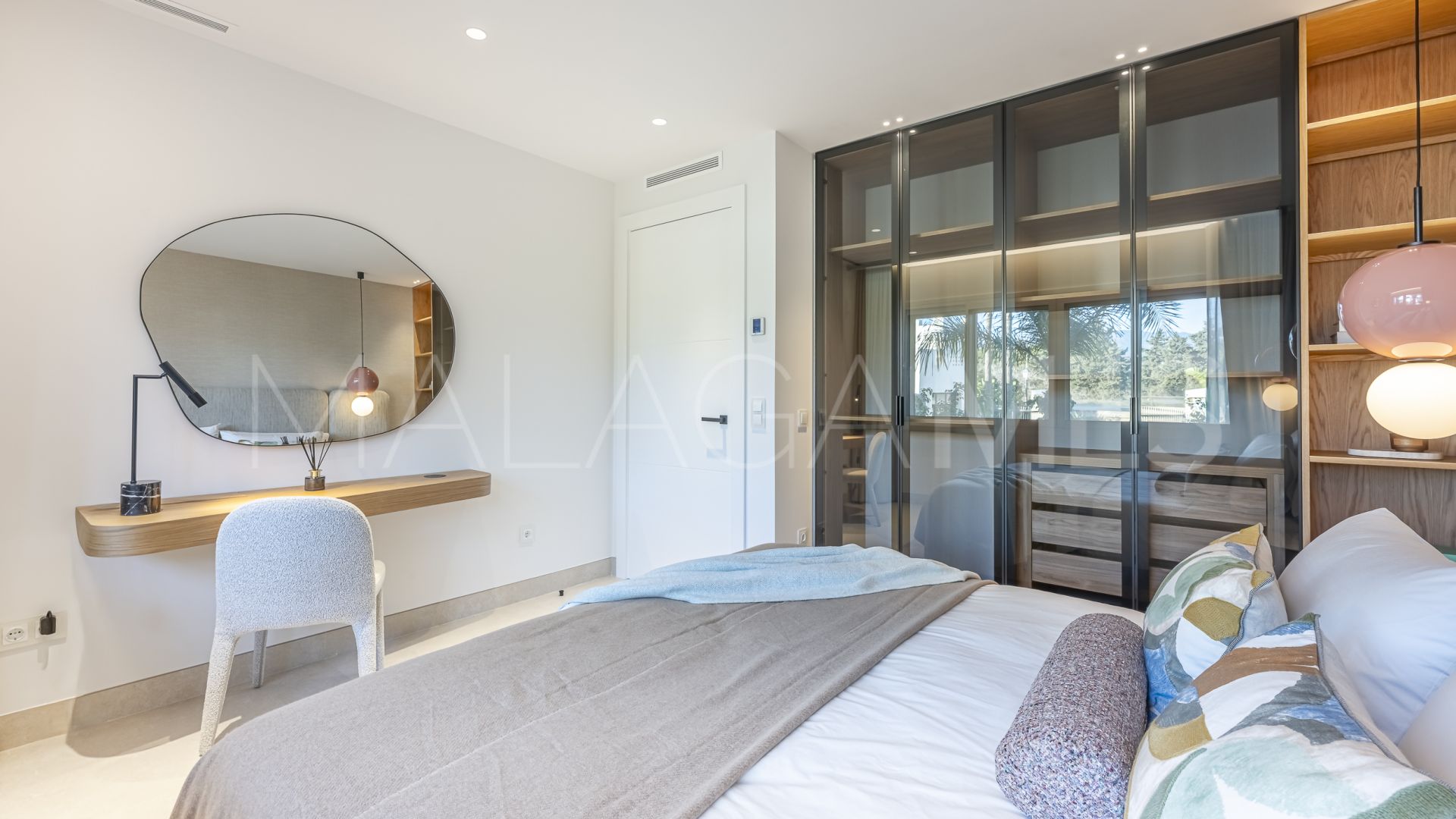 Apartamento for sale in Estepona with 3 bedrooms