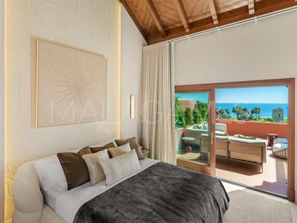Ático with 3 bedrooms for sale in Estepona
