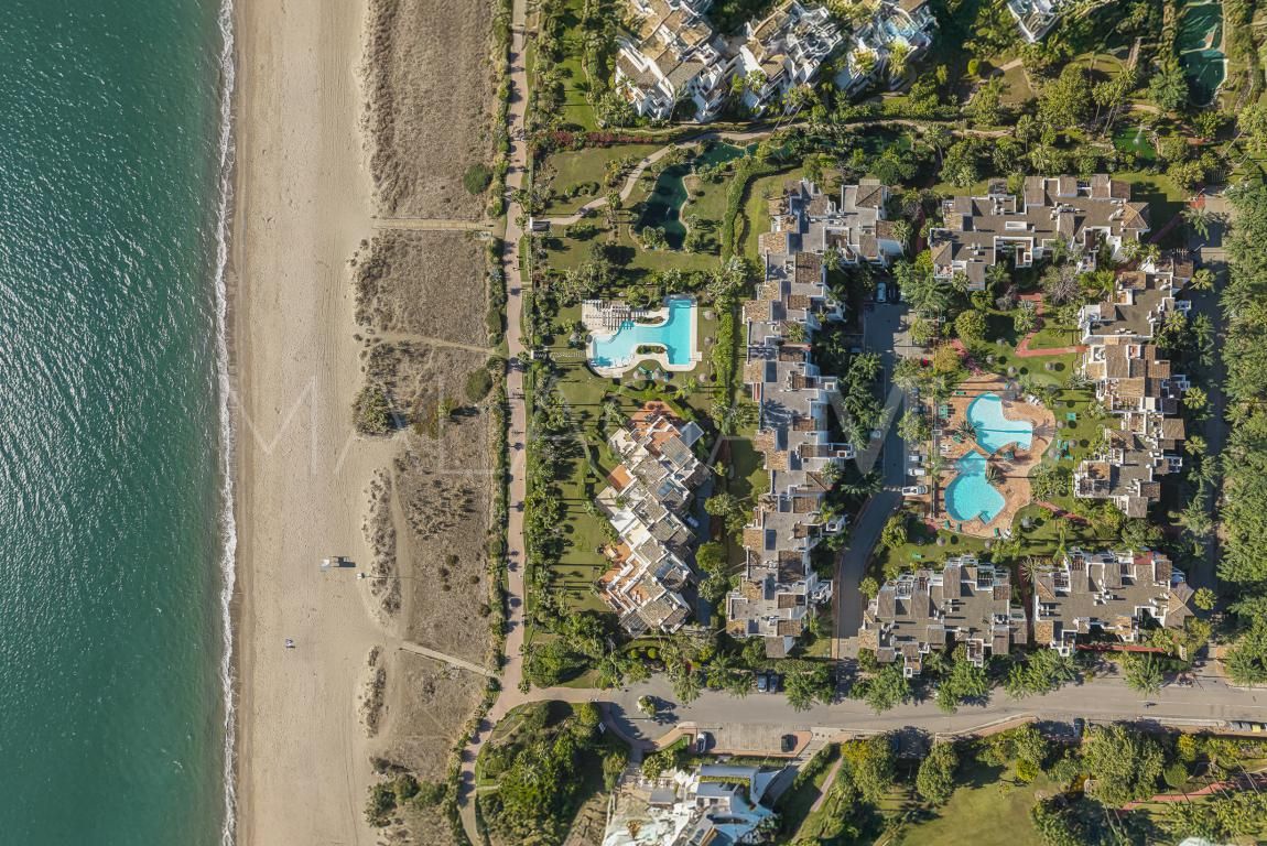 For sale apartment in Estepona