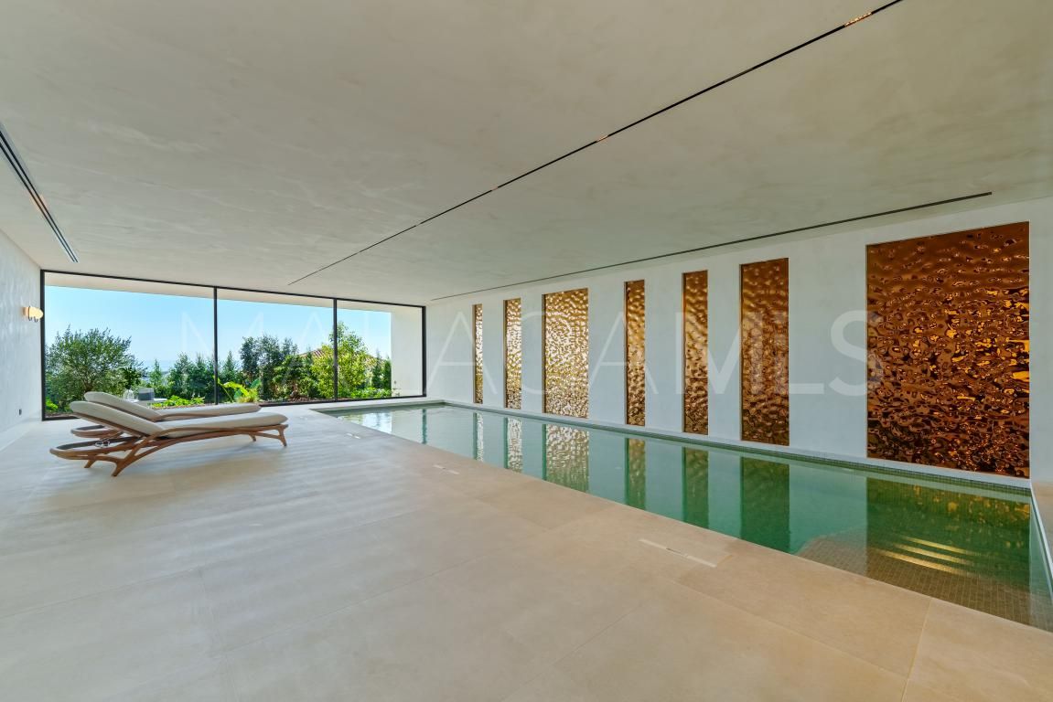 8 bedrooms La Quinta villa for sale