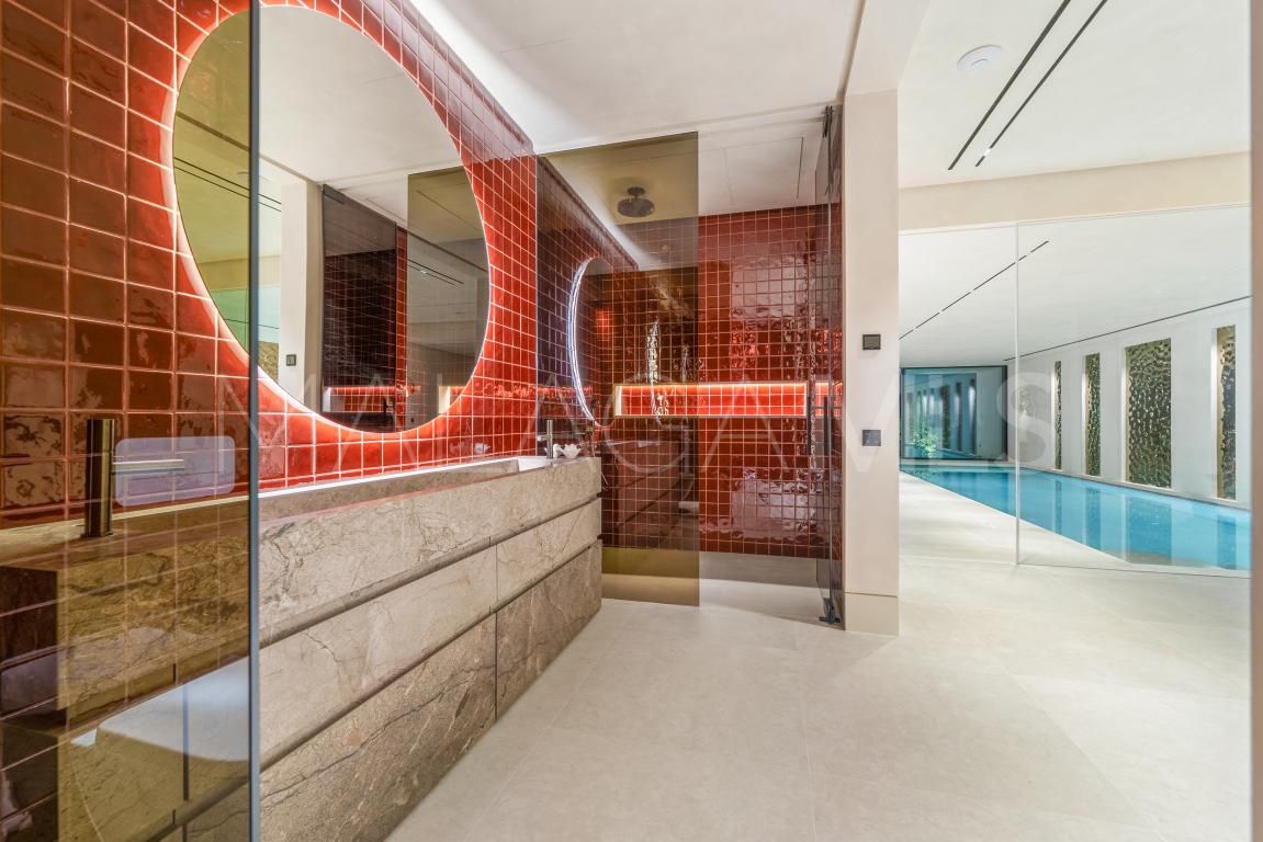 8 bedrooms La Quinta villa for sale