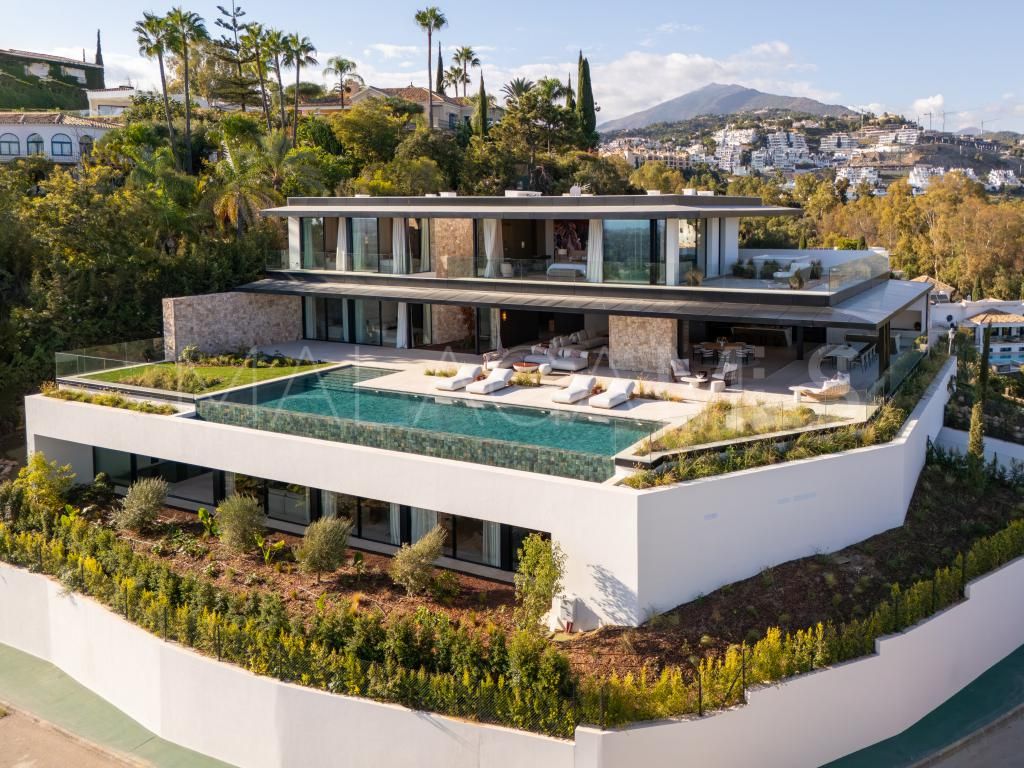 8 bedrooms La Quinta villa for sale