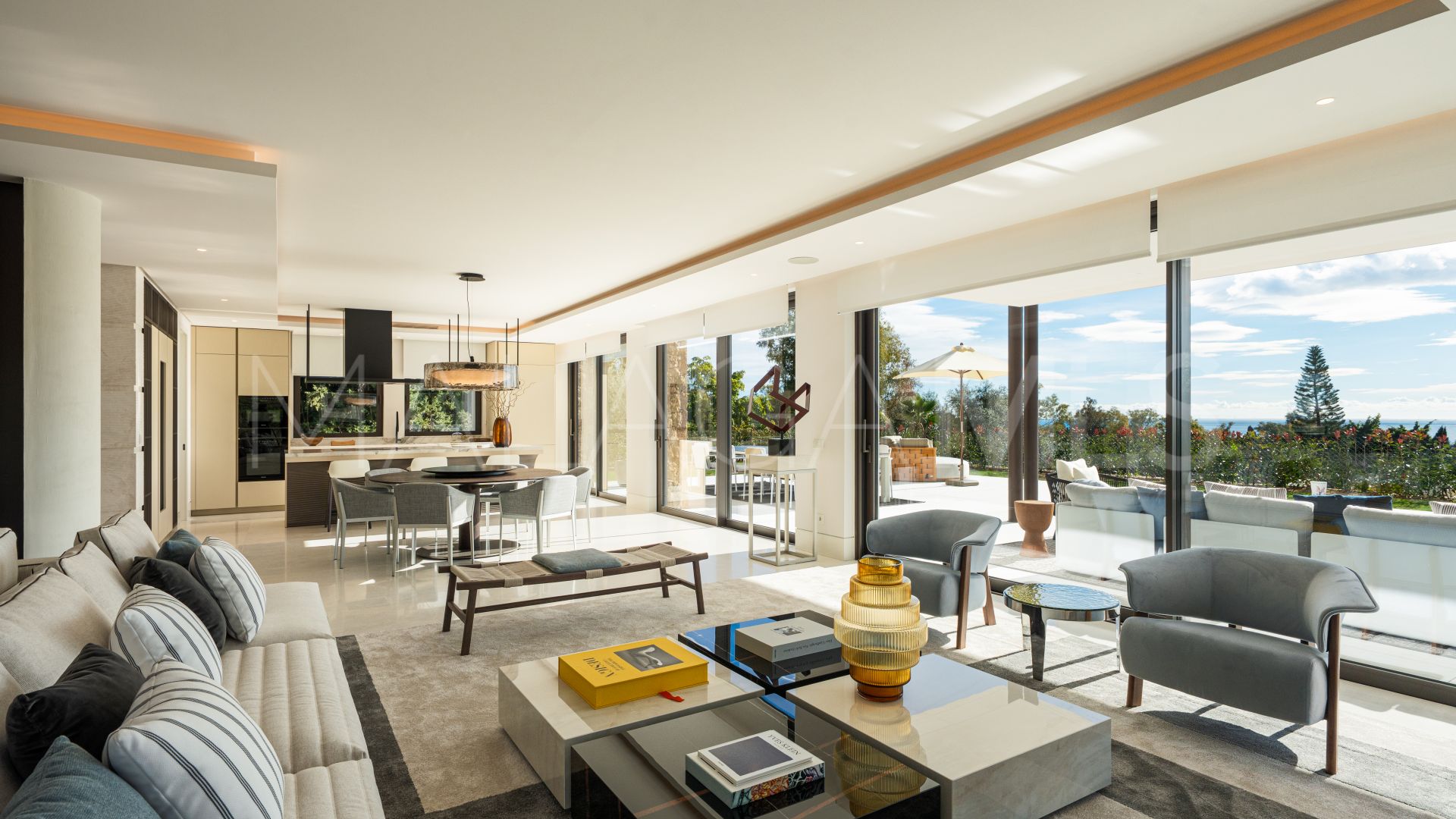 Villa for sale in Marbella Hill Club