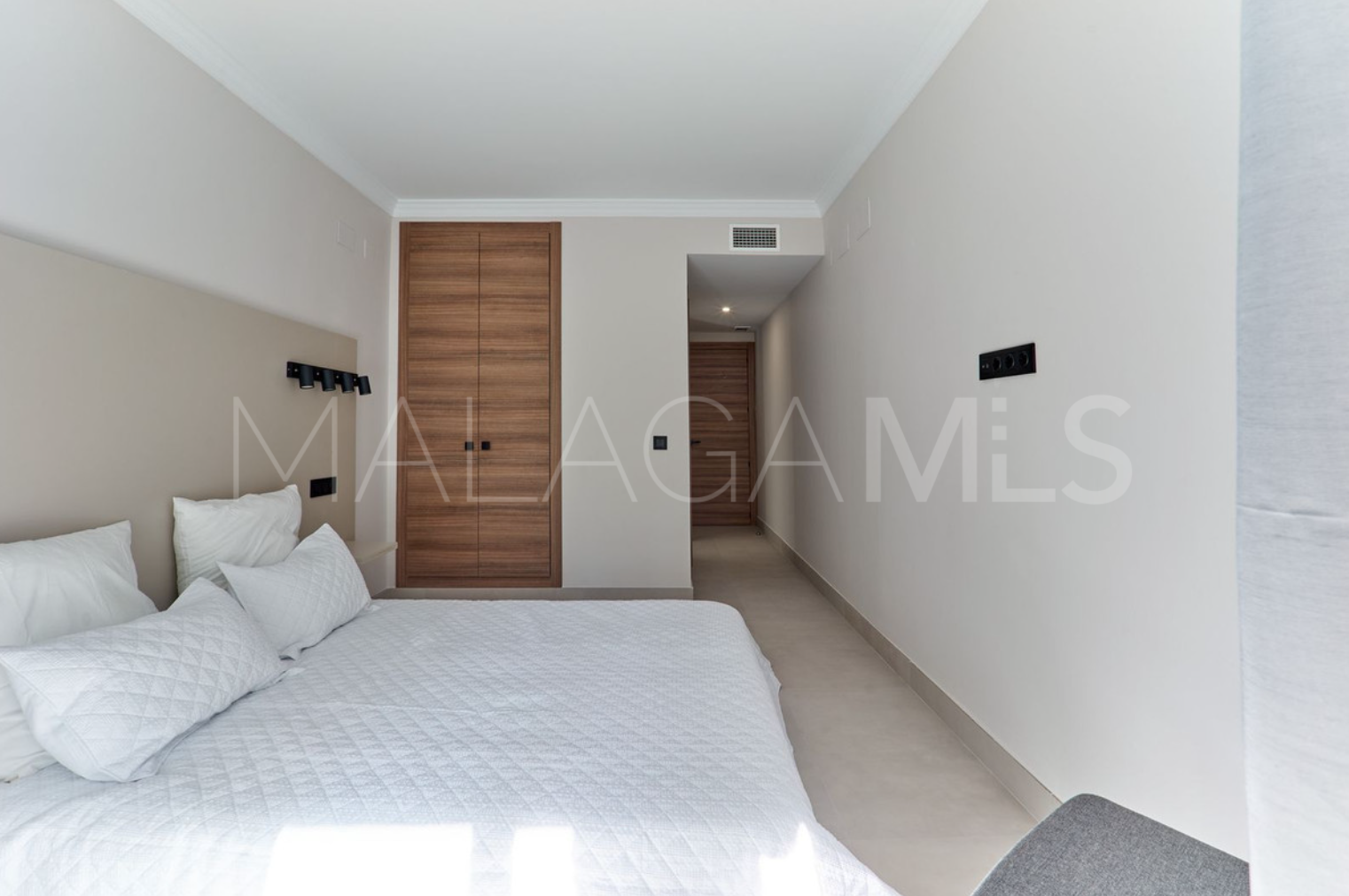 Buy apartamento planta baja in Las Petunias