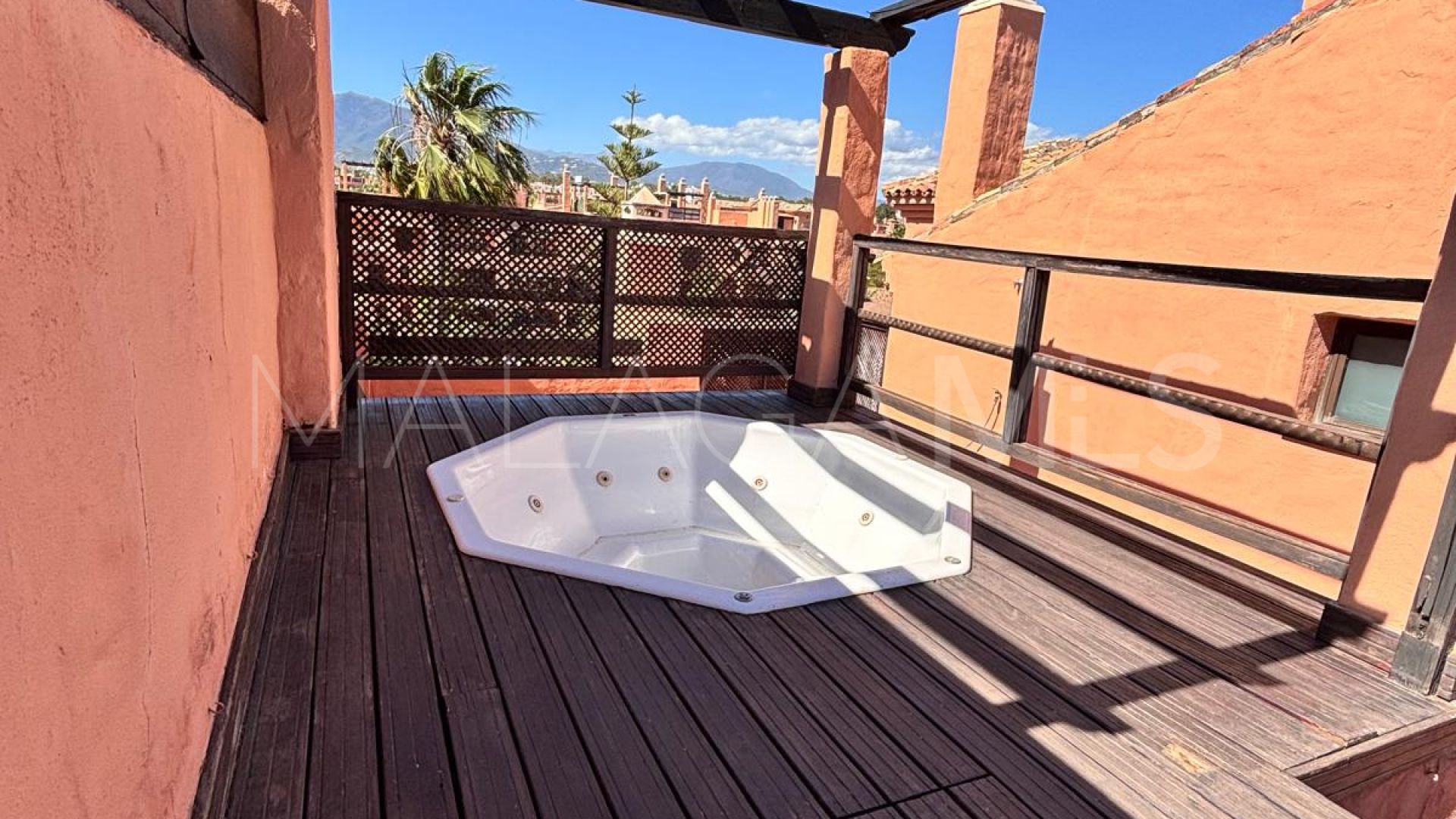 Duplex penthouse for sale in Hacienda del Sol