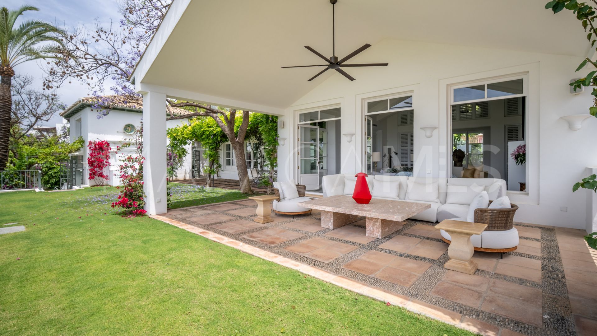 Villa for sale in Marbella Golden Mile