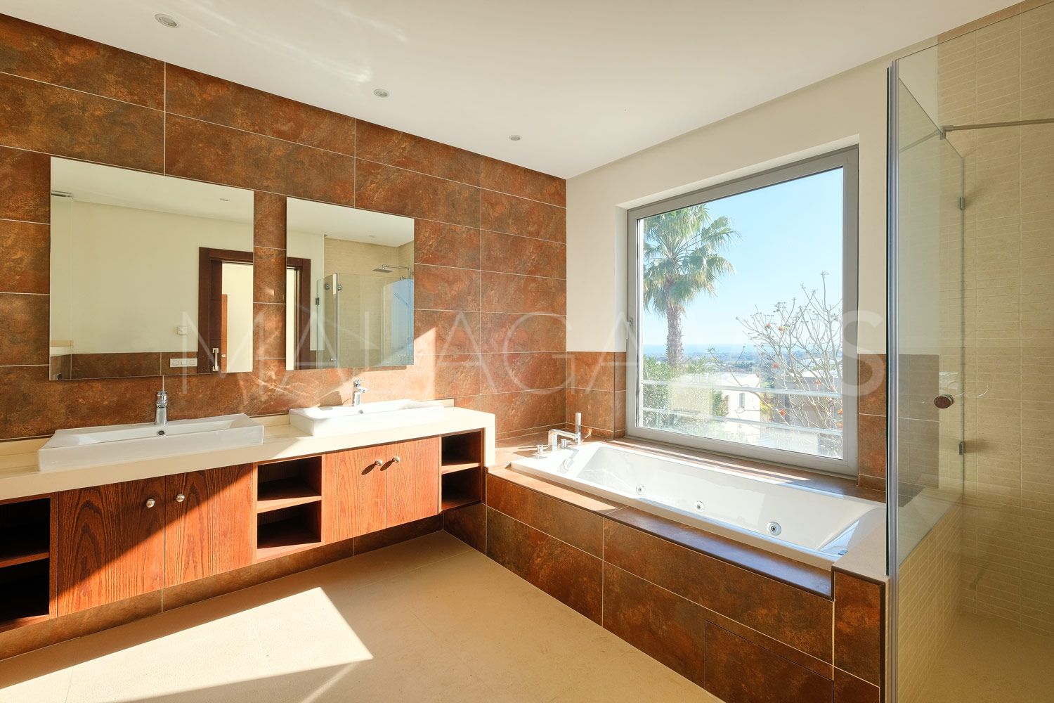 Villa for sale de 4 bedrooms in Benahavis